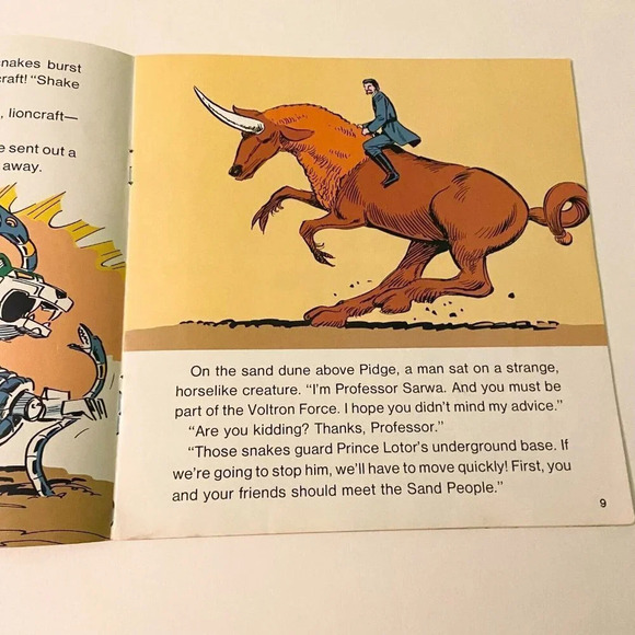 Vtg 1985 Voltron The  Attack of the Sand Monster Read Along Book Only No Tape - Picture 15 of 16